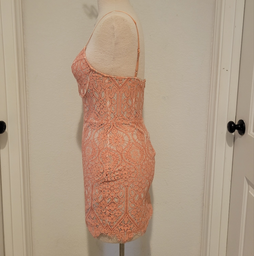 Lace Mini Dress - Picture 2 of 3